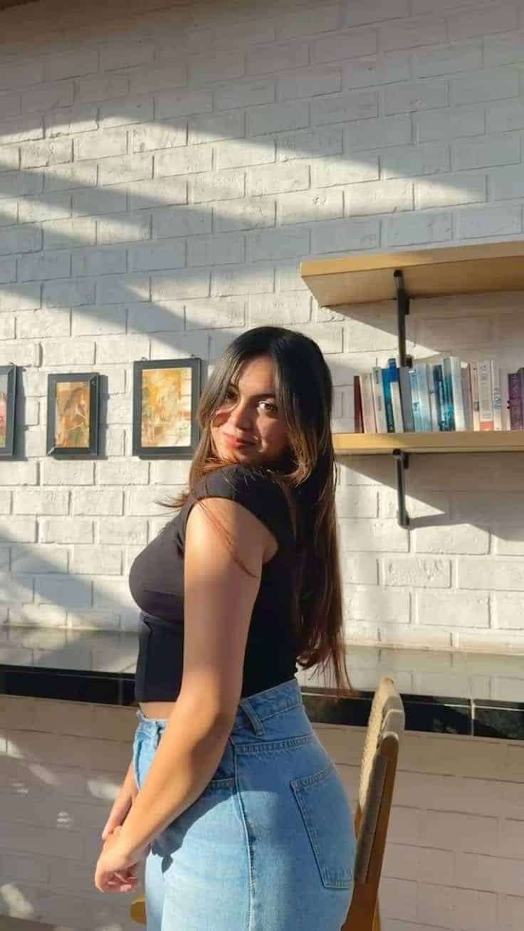 Escorts in Multan — sharp, clear shot optimized for fast loading previews — VIP escorts in Multan — gallery 13/15 — asset 1