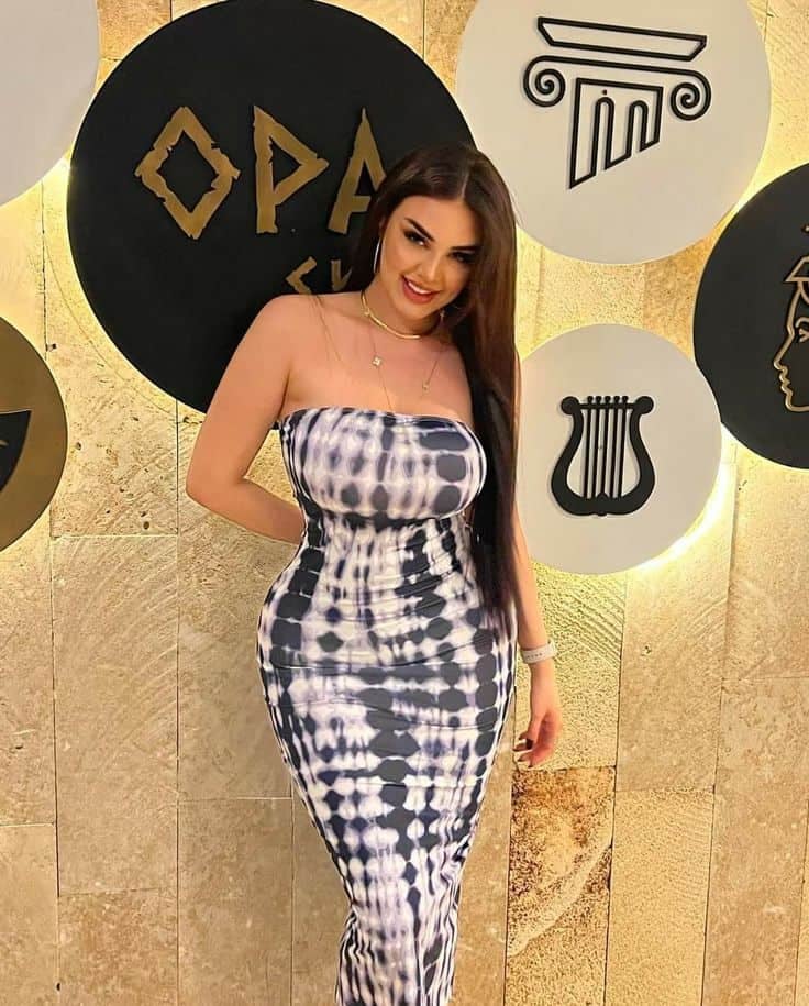 Escorts in Karachi — classic portrait framing for timeless presentation — VIP escorts in Karachi — gallery 2/15 — asset 25