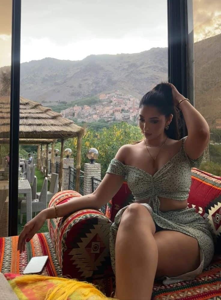 Escorts in Islamabad — wide-frame portrait for full-look presentation — VIP escorts in Islamabad — gallery 11/15 — asset 36